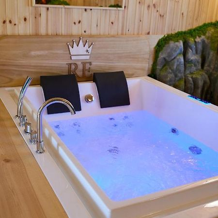 Rent Room Japaroom Anguillara Sabazia Bagian luar foto